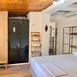Private Bathroom King Room